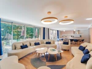 קוטג’ VIP ל-12 חדש